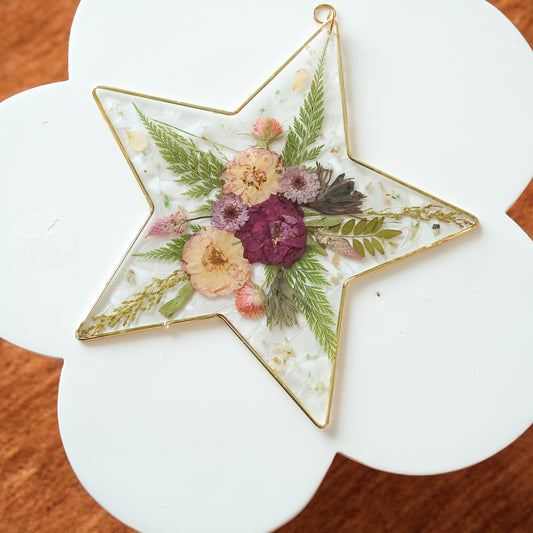 Star Suncatcher with Flowers & Fruit – Rainbow Maker for Your Window